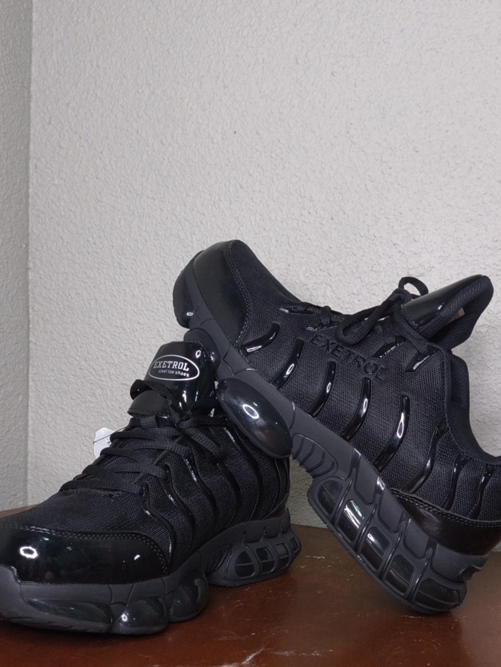 Men's All-Black Steel Toe Cushioning Sneakers by Etro Size 41.5 AP